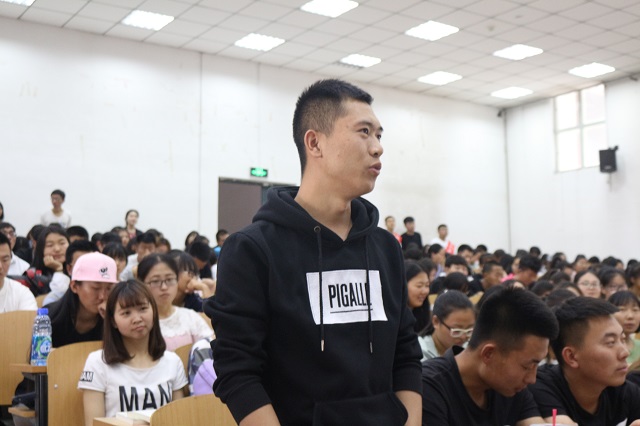 【公益论坛】让夕阳，再晨！——《互联网+公益创业时代的青年公益领袖行动》
