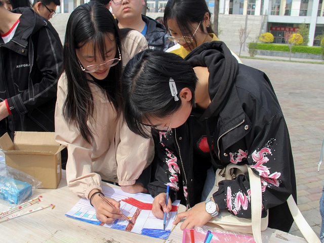 寻园林春景 绘绿色画卷——食品与环境学院“春风十里 潋滟晴好”——园林春景秀