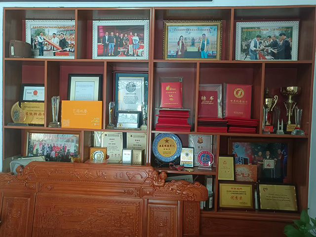 【三下乡】领略剪纸艺术 传承民俗文化 ——“艺家人”走进河津剪纸艺术家协会