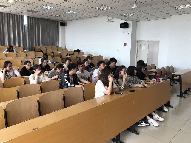 【完满班级】知行合一 踏梦前行——食品与环境学院食安1602班班级励志分享交流会