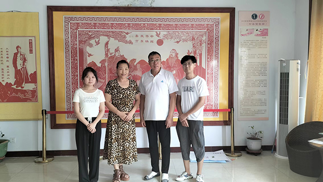 【三下乡】领略剪纸艺术 传承民俗文化 ——“艺家人”走进河津剪纸艺术家协会