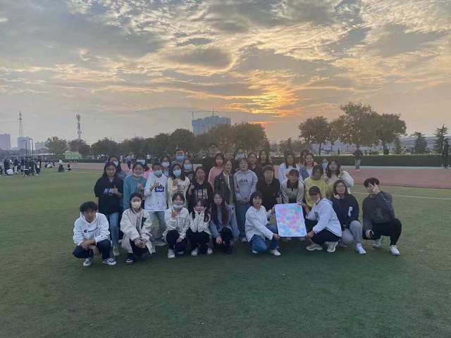 【完满班级】信仰的力量 体育的梦想——商务英语学院英语2216班完满班级活动