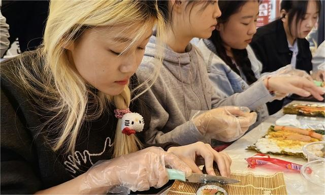 秋天有信 秋月无边——经济与管理学院十月完满团支部纪实(八)
