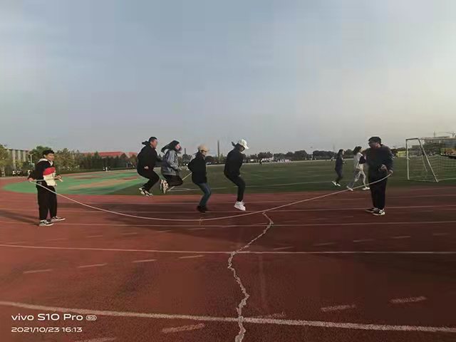 【完满班级】体育健康伴我行 热血青年——大数据学院、信息工程学院数据2102班完满班级活动