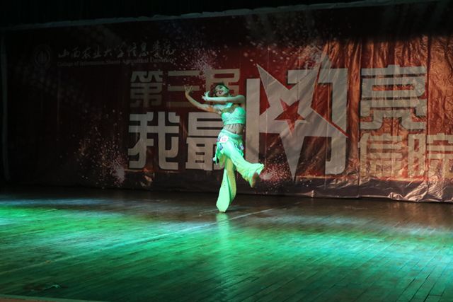 【信院力量】不怕千万人阻挡 只怕自己投降