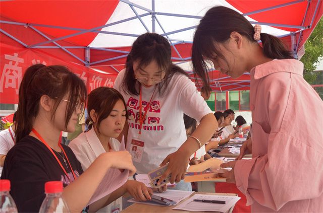 【迎新纪实】“新”心相印 淬炼与你共赴未来