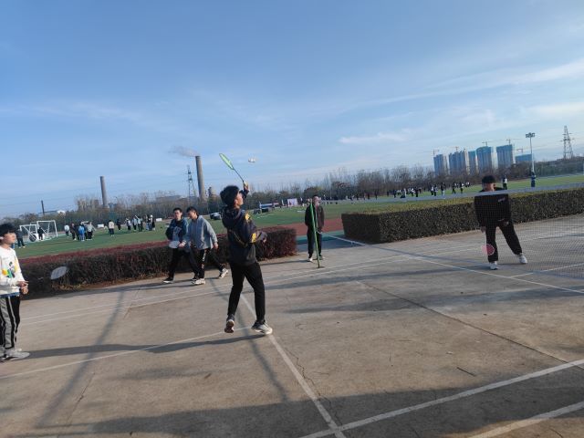 【完满团支部】快乐健康 羽你分享——智能工程学院通信2202班完满团支部活动