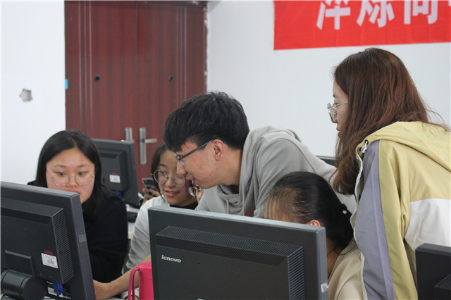 【1＋1＞2】方寸间·淬炼学子沙盘模拟展实操