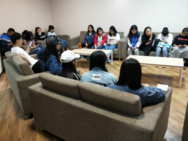 【完满班级】绿色于心 环保于手——淬炼商学院四月完满班级主题活动（三十九）