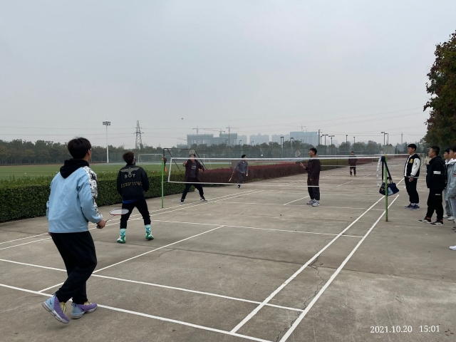 【完满班级】羽毛球争霸赛——大数据学院、信息工程学院计科2101班完满班级活动