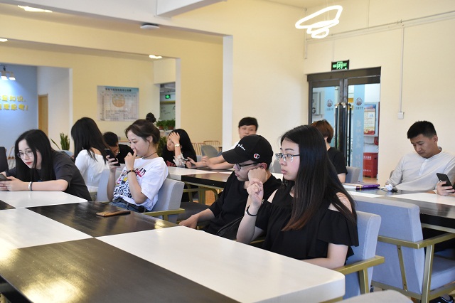 【辅导员说完满】考研进行时 做好目标规划——大数据学院、信息工程学院开展考研交流会