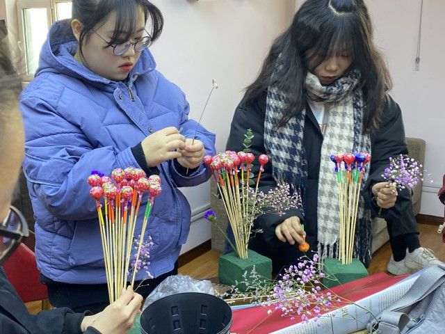 【完满班级】世间花卉皆美 手工花束与仪式感的碰撞——艺术传媒学院视觉传达设计2104班完满班级活动
