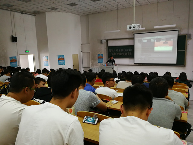 【辅导员说完满】赤子之心 为梦“研”续——智能工程学院2015级“辅导员说完满”