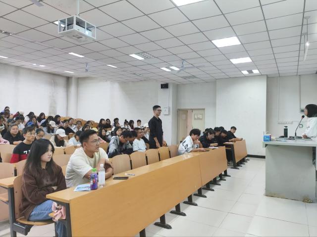 【辅导员说完满】长安三万里 奋楫正当时——食品与环境学院2021级辅导员说完满活动