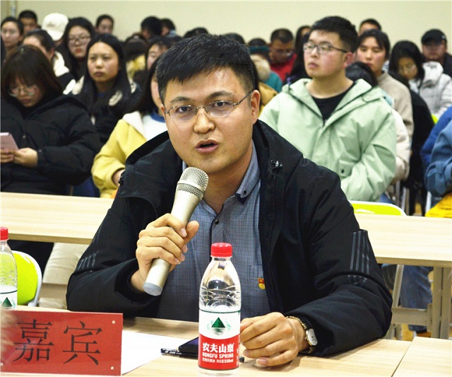 【1+1>2】模拟求职大赛:筑梦成长 “职”击未来