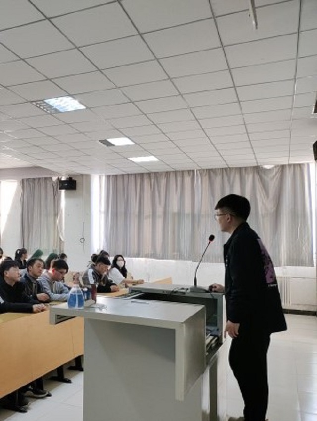 【辅导员说完满】未雨绸缪准备足 清晰规划成事先——淬炼·国际商学院2022级“辅导员说完满”专题活动