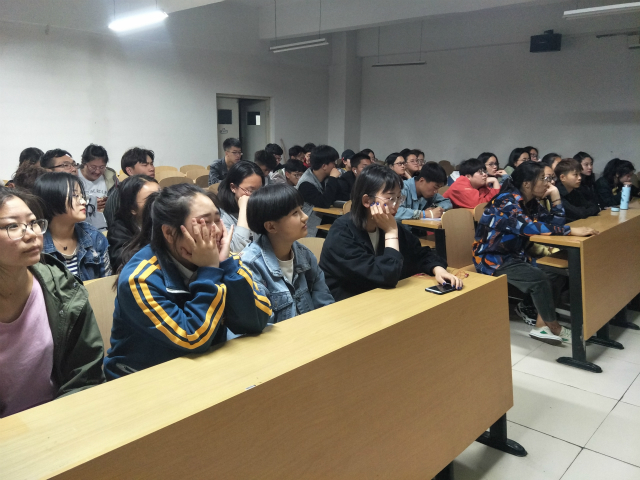 【主题团日】坚守初心  振我中华——财管1801、1802、1805团支部开展系列主题团日活动