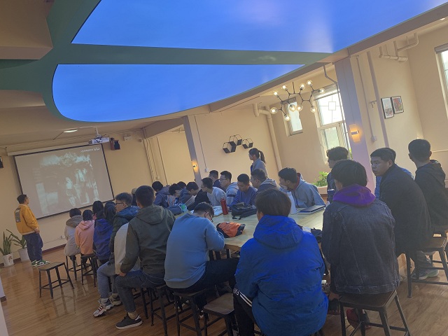 【完满班级】看红色经典 忆峥嵘岁月——大数据学院、信息工程学院计科2010班完满班级活动