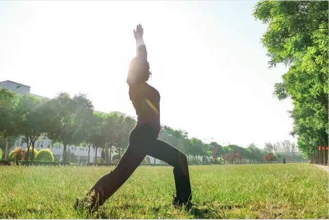 社团星动力第42期：灿烂如花的“伽”人——梵音瑜伽社社长王婧