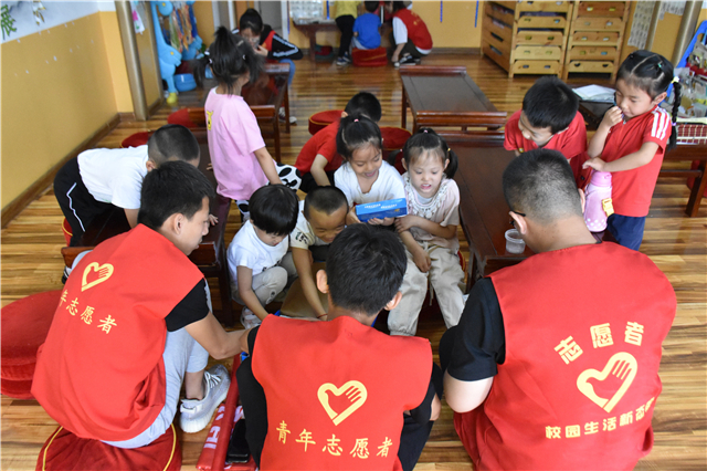 前行 我们在路上——大数据学院、信息工程学院“情系三农”实践团