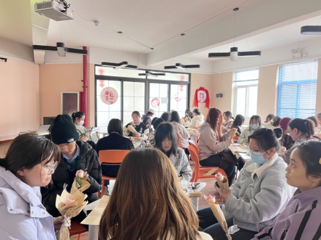 【完满团支部】春风万丈惊蛰来 青春当属志愿红——商务英语学院英语2106班完满团支部活动