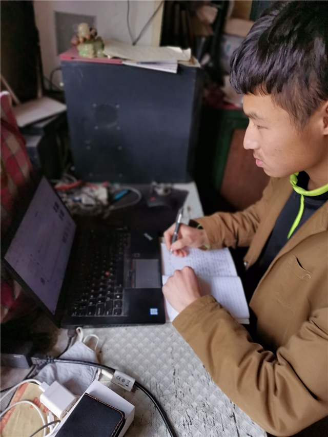 【完满班级】清明知识小分享 致敬逝去英雄——网工1802班“清明节安全小知识”讨论会活动