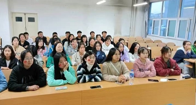 【完满班级】拼搏体育 健康同行——经济与管理学院五月完满班级纪实（六）