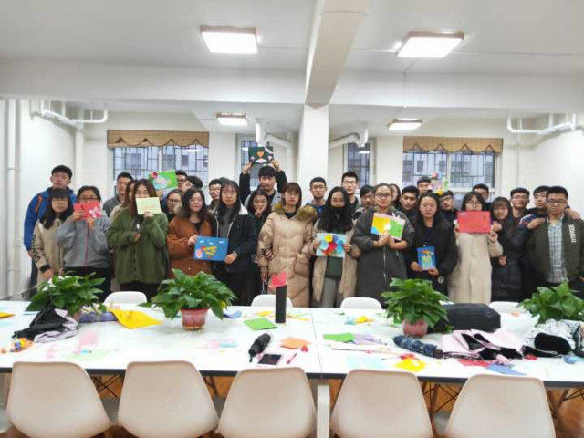 【完满班级】拥抱青春 如流星般闪耀——经济与管理学院十一月完满班级活动纪实(九)