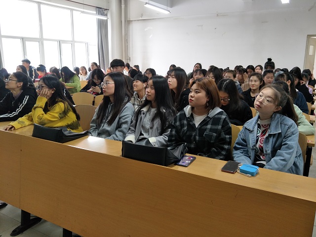 【辅导员说完满】我的青春梦 我的中国梦——淬炼商学院“辅导员说完满”专题活动（十三）