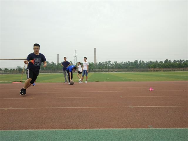 拾起热情 感受不一样的青春——信息工程系第三届“青春杯”趣味赛主题活动