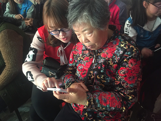 【完满班级】行走于公益之路 从未止步——外国语言文学系11月完满班级活动