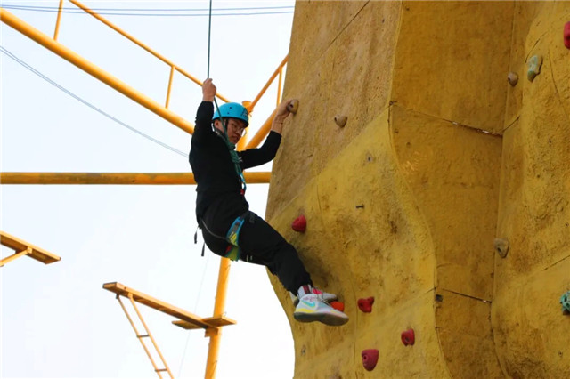 第五届“阳光杯”攀岩大赛圆满落幕