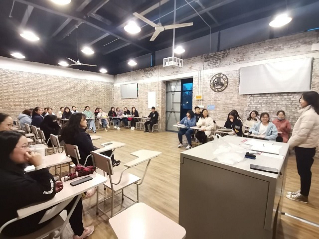 “枫”落信院 “缘”聚社团——89家学生社团相继召开社团见面会