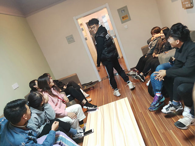 【完满班级】心有灵犀 心心相印——艺术传媒学院产品设计1801班举办“心有灵犀，心心相印”你划我猜完满班级活动