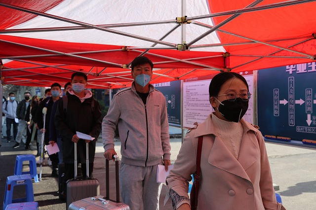 学工系统全力做好开学筹备工作