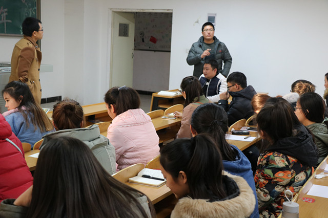 寻寻觅觅  不忘最初心——外语系举办2017-2018学年完满教育中期座谈会