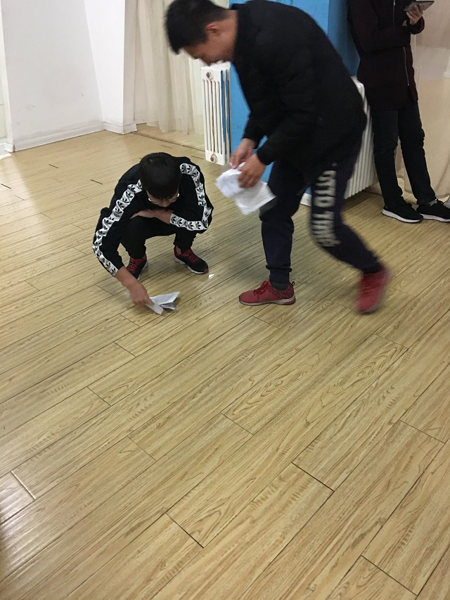 【完满班级】信院喜剧人——软件1805班“手脚并用”创意主题活动