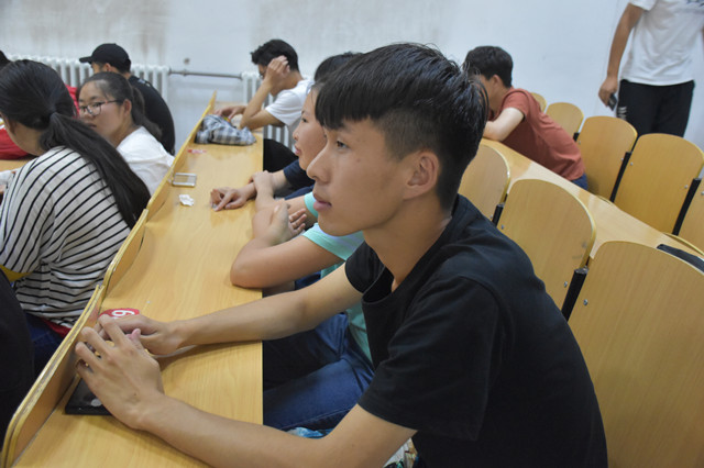 沿途有我 助你再度起航——经济与管理学院开展优秀毕业生分享交流会之优秀学生干部专场