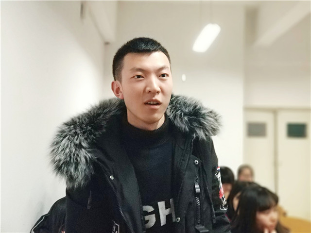 【辅导员说完满】情智比拼 二者兼重——淬炼商学院“辅导员说完满”系列活动（三十五）