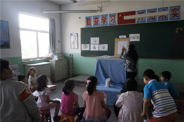 市民课堂第94期：外语系参观太谷县东关小学“第二课堂”