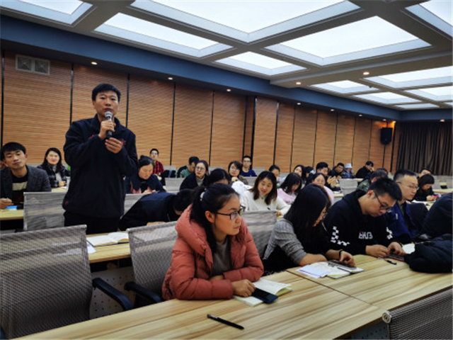 “积极层面的心理健康维护”专题讲座成功举办