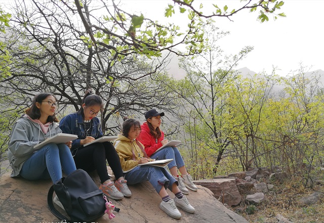 【完满班级】观景过万面 下笔如有神——艺术传媒系产品1701、服装1701班完满班级活动