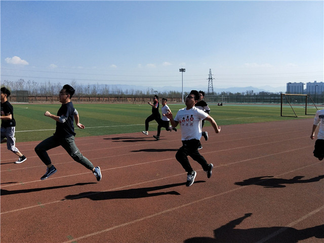 【完满班级】鹰击天风壮 鹏飞海浪春——机制1701班开展完满班级系列活动