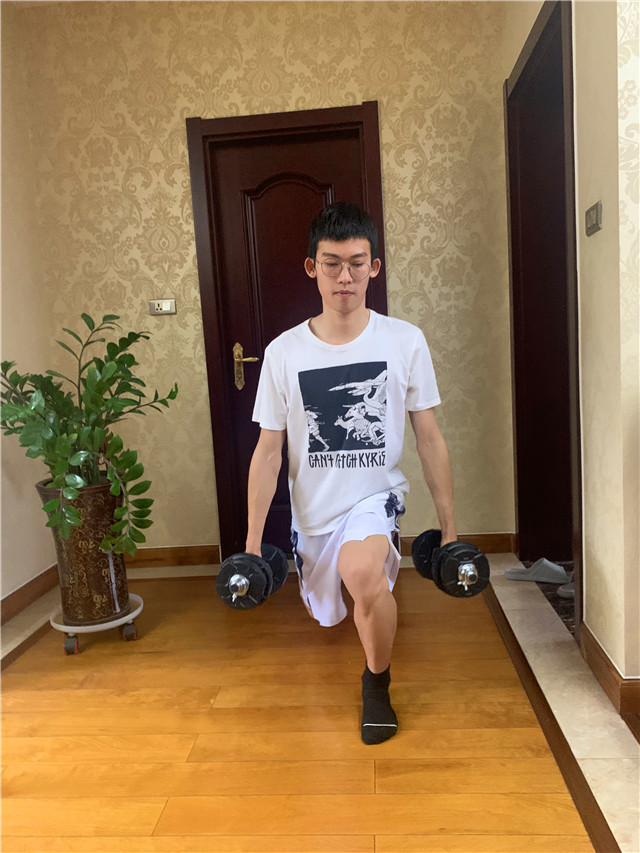 疫情之下 学生团队坚守初心“停训不停练”