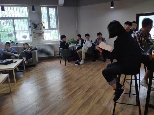 【完满班级】与书同行 朗诵比赛——物联1802完满班级活动