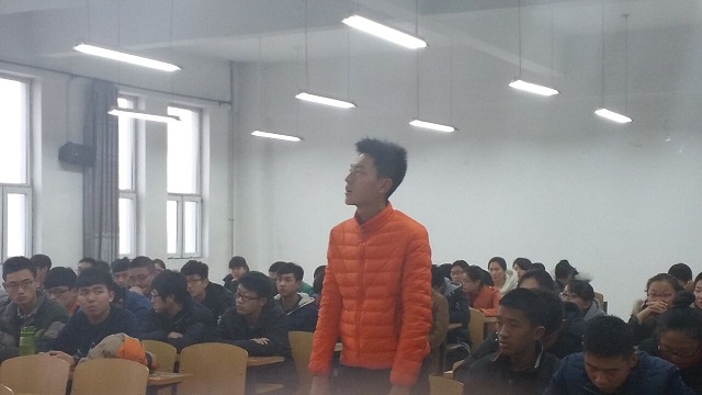 【辅导员说完满】辅导员与你一起分享公益与竞技的精彩瞬间