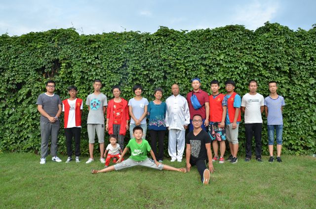 【三下乡】“艺家人”民间艺人寻访行动团走访戴氏心意拳传承人陈振家先生