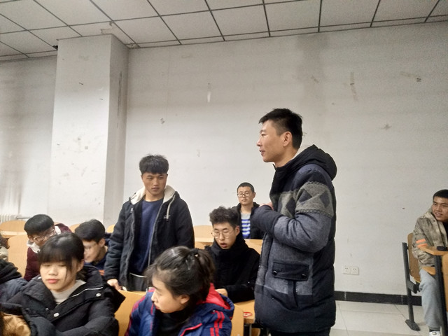 【辅导员说完满】立青春之志 正青春之名——淬炼商学院“辅导员说完满”主题活动（二十九）