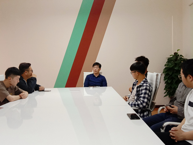 在社团活动和创业活动中专业知识实践应用——软件1801班学业导师交流会