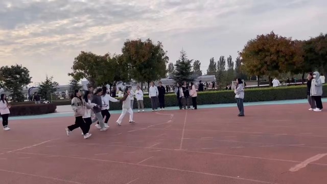 【完满班级】悦运动 悦青春——淬炼·国际商学院2022级营销2203班完满班级活动